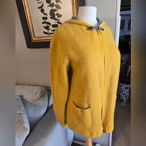 A*IDA.    Sweater.                    212